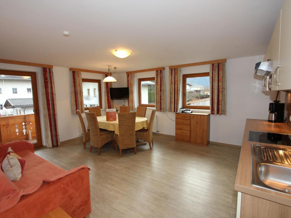 Holiday Flat In Uderns Near The Ski Area Екстериор снимка