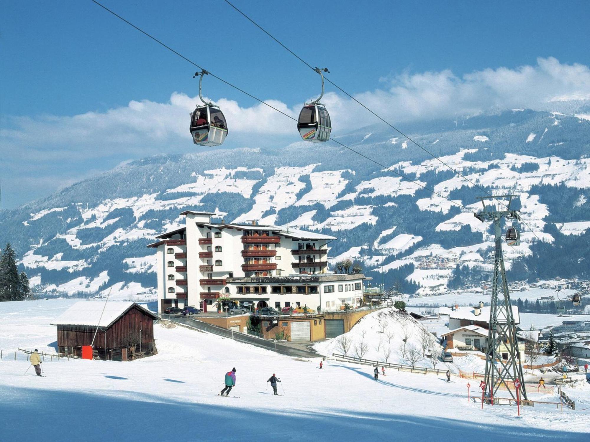 Holiday Flat In Uderns Near The Ski Area Екстериор снимка
