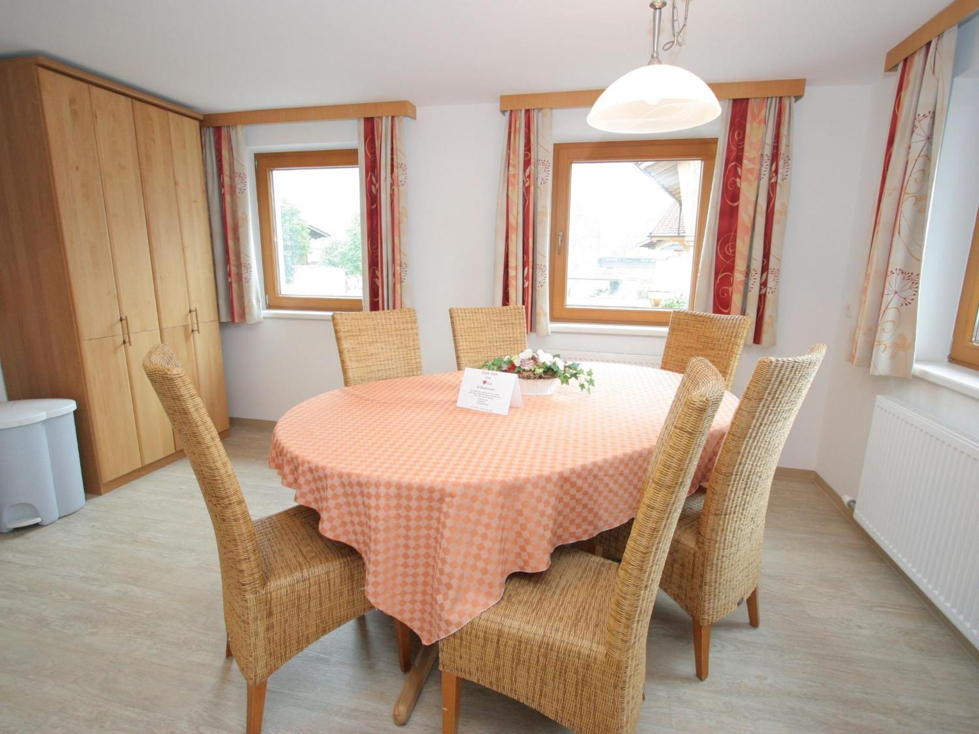 Holiday Flat In Uderns Near The Ski Area Екстериор снимка