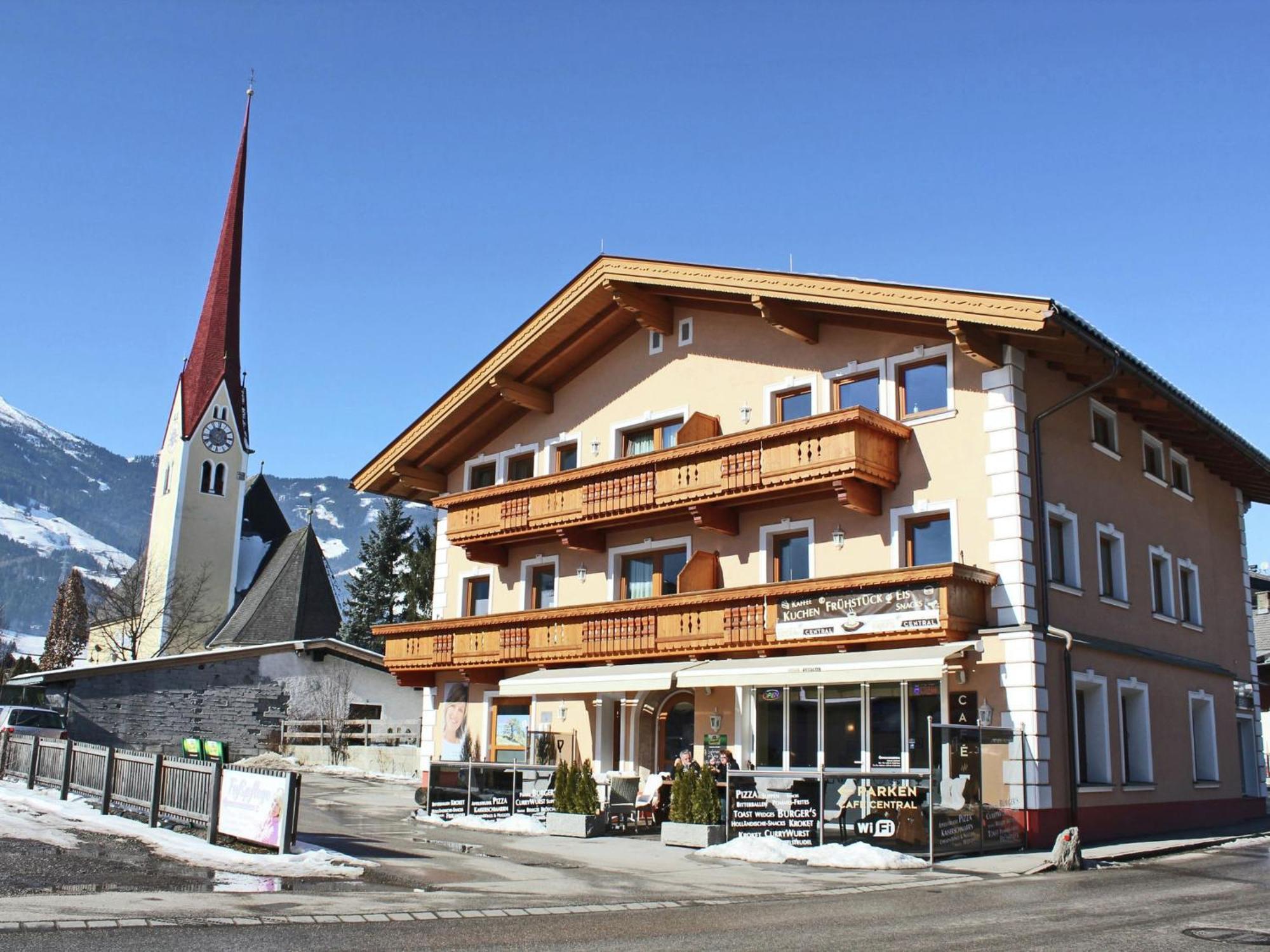Holiday Flat In Uderns Near The Ski Area Екстериор снимка